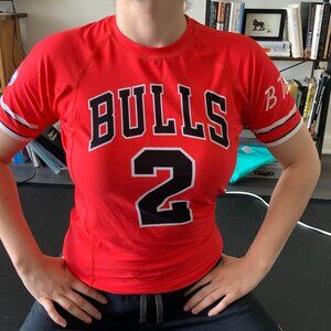 B-Team Bulls Red rashguard, size Small